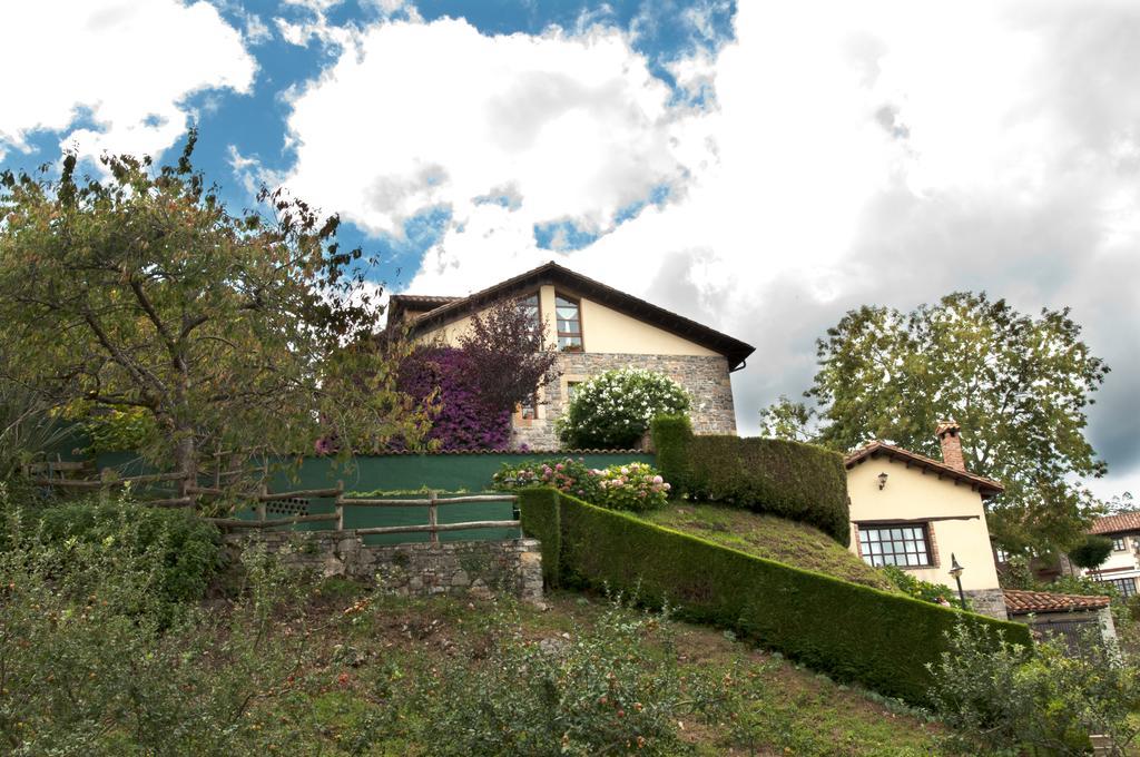 Trisqueles Y Buganvillas Villaviciosa  Exterior foto
